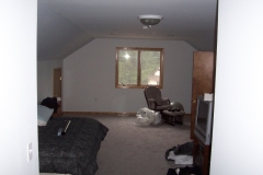 rem_kingstonattic01